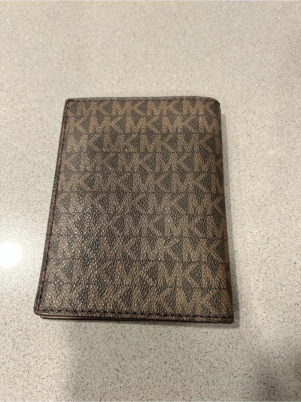 MICHAEL KORS Jet Set Travel Passport Case Wallet